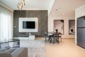 Modern Apartment at Downtown by Serenity Living Holiday Homes